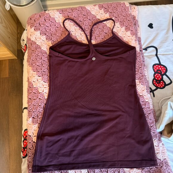 Bundle 2 Lululemon Tanks size 8 - Picture 3 of 7